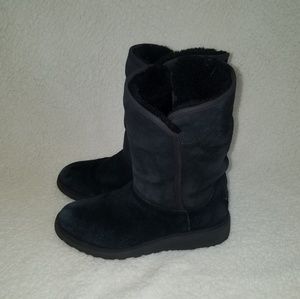 ugg amie 7.5